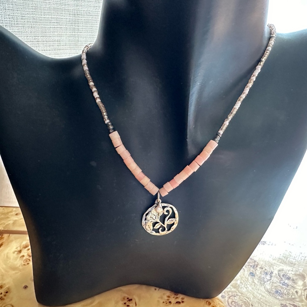 Silpada Flirt Alert Pink Soapstone Bead Sterling Silver Necklace